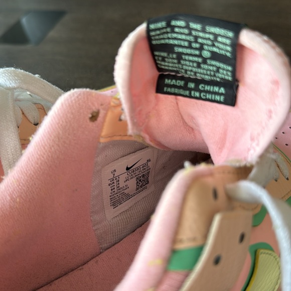 Size 7 pastel women’s Nike Air Force 1 - Picture 7 of 9